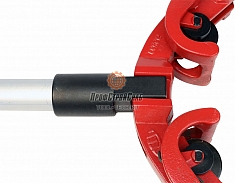 Крепление рукоятки к корпусу роторного трубореза Reed Low Clearance Rotary Cutter LCRC8S